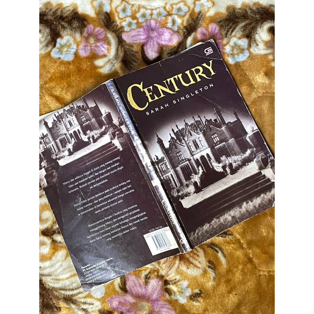 [Buku] Century - Sarah Singleton PRELOVED