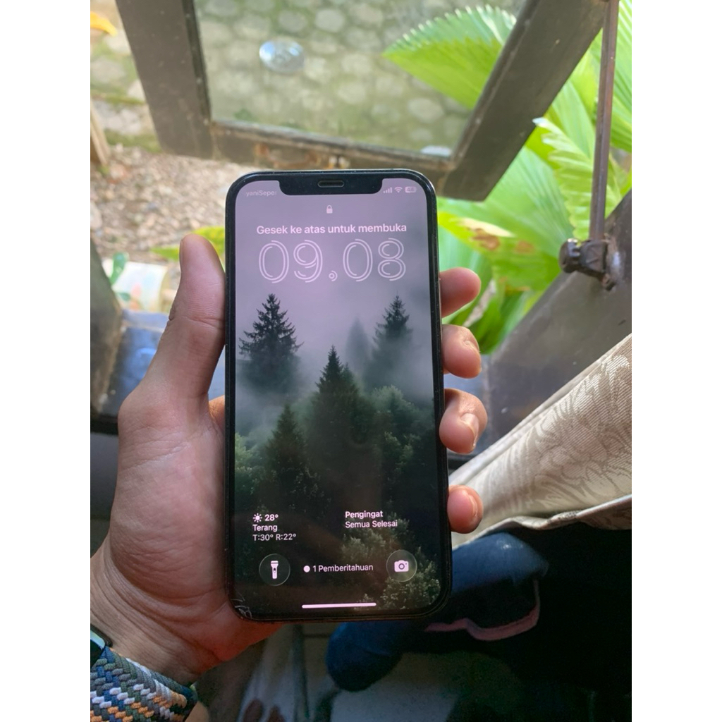 Iphone 12 pro 128 Beacukai Minus