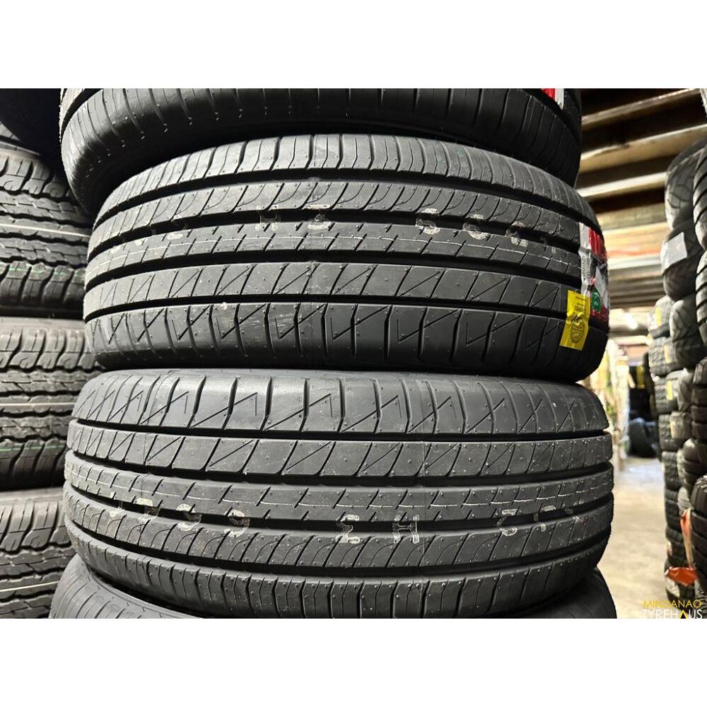 215 45 R17 Dunlop LM705 - Ban Mobil 215/45 R17