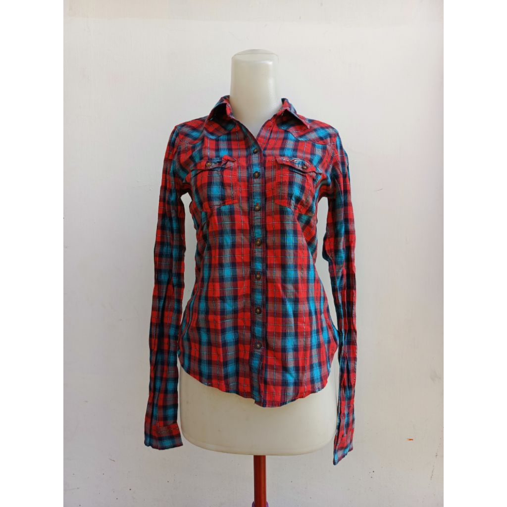 Kemeja hollister