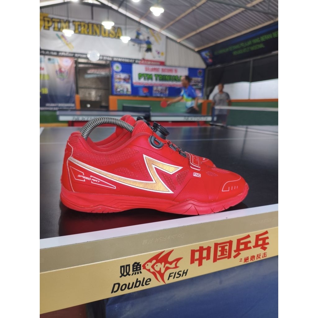 Sepatu tenis meja/pingpong second
