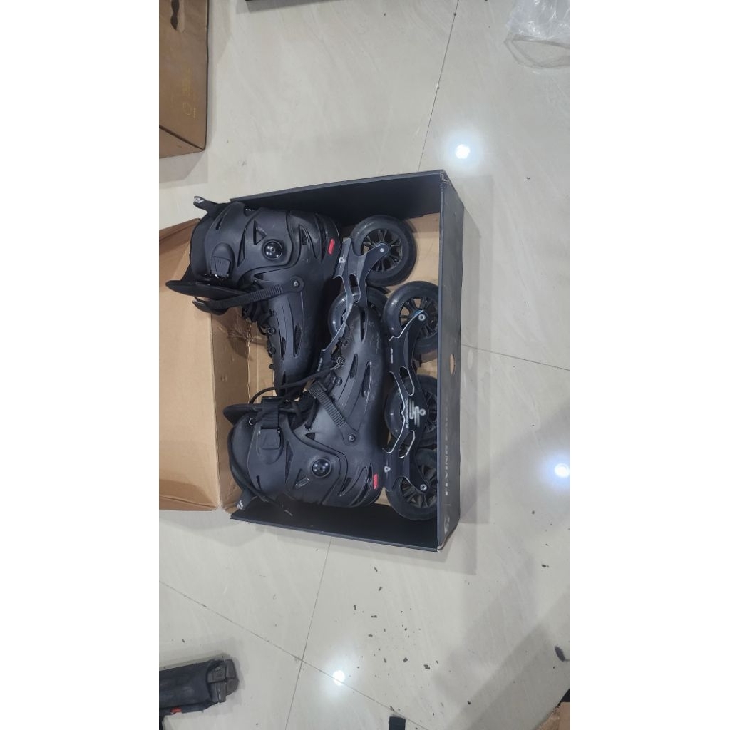 Sepatu Roda Flying Eagle F110X Inline Skates Black Second
