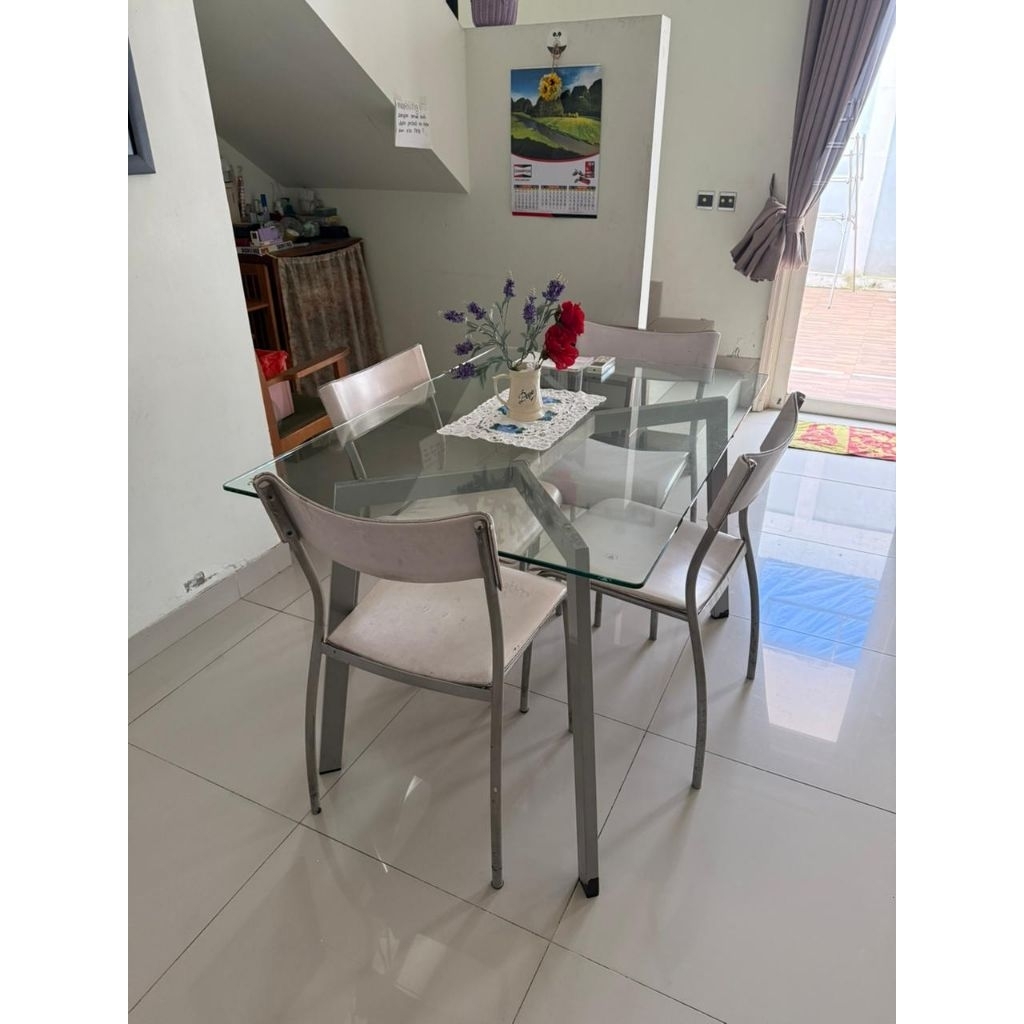 set meja makan kaca