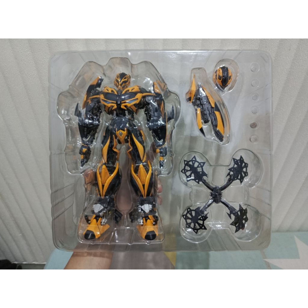 CM-006 Bumblebee Transformers AOE