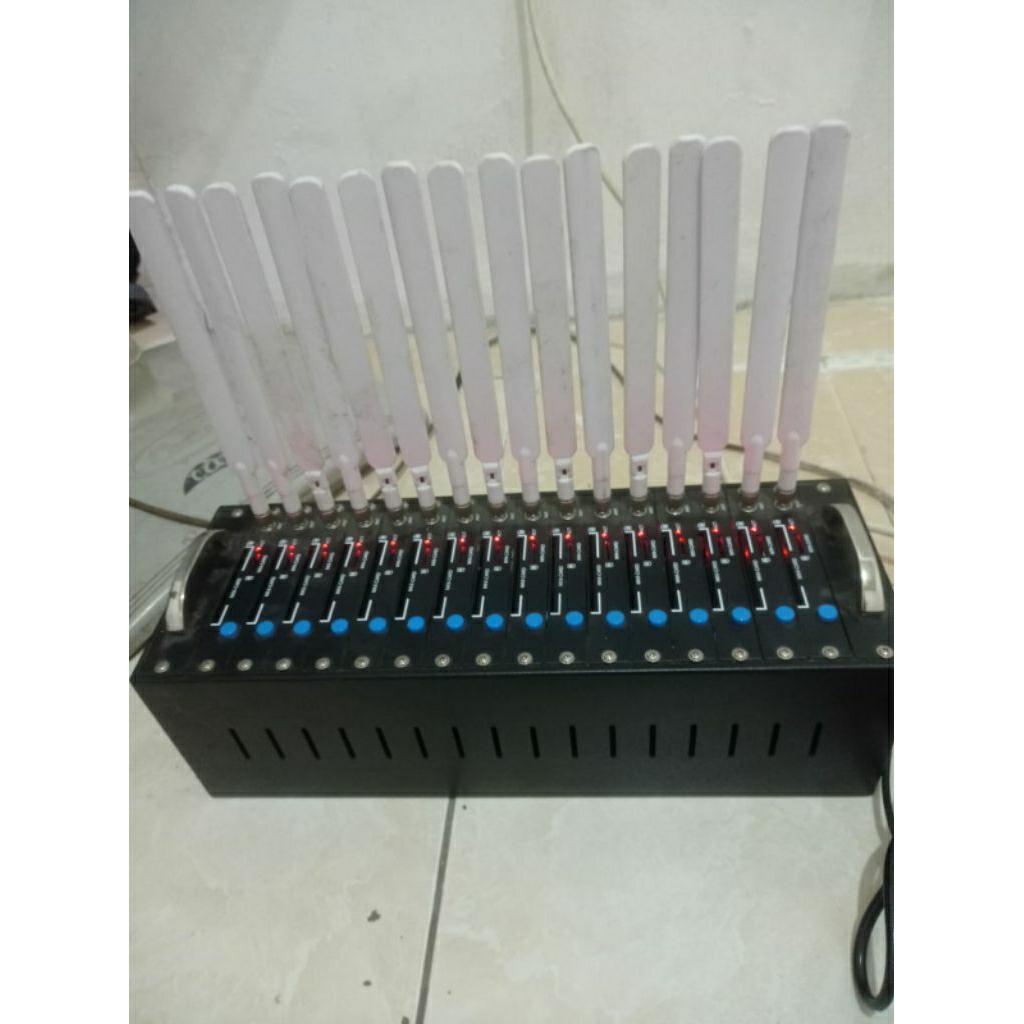 MODEM FOXCOM 16 PORT