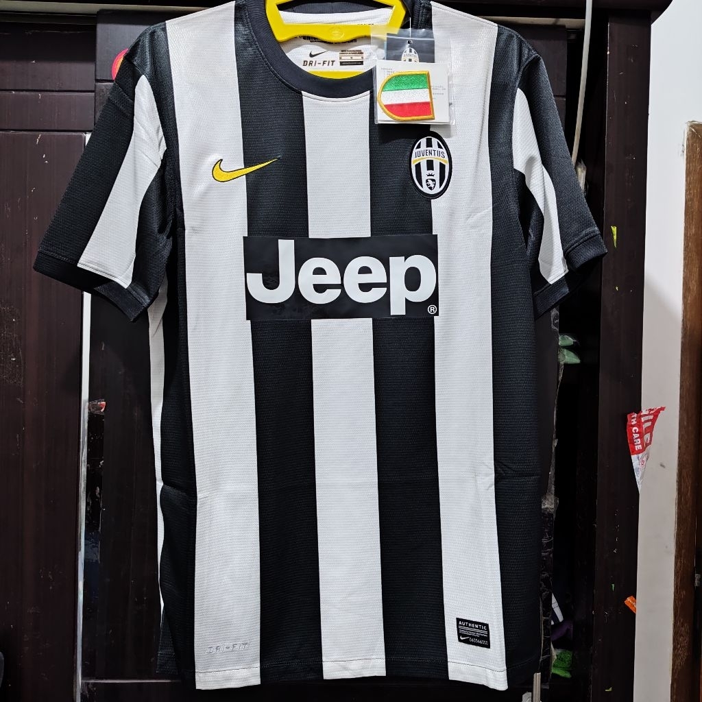 jersey bola retro juventus home 2012/13 grade AAA made in Bangladesh - ukuran M