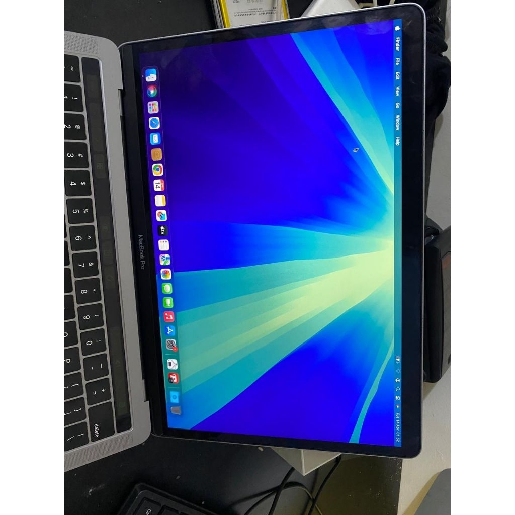 LCD macbook pro 2019 a1989