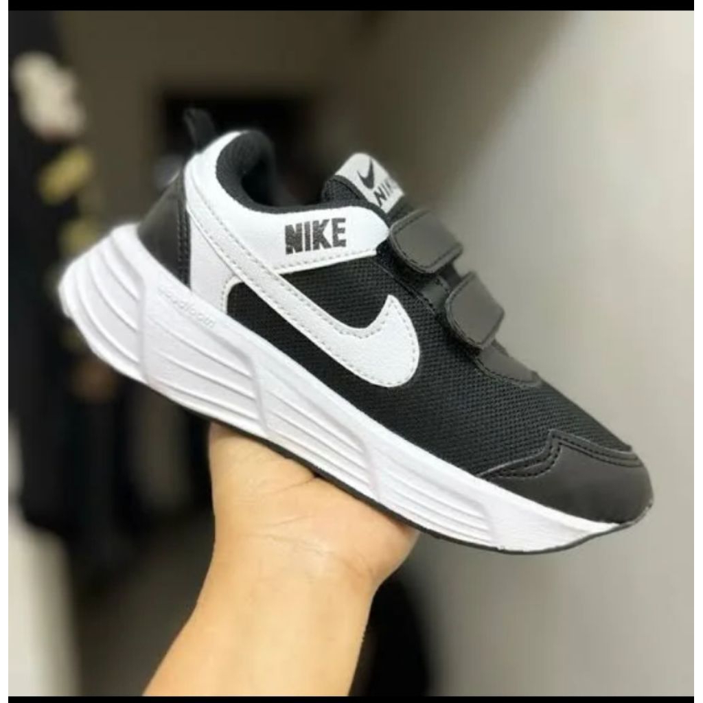 sepatu running Nike