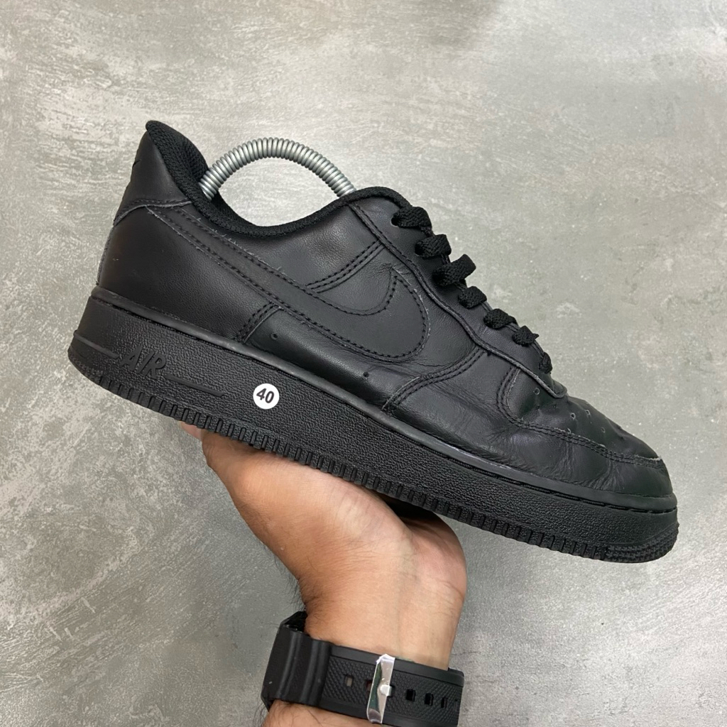 [Size 40] Rare Nike Air Force 1 07 AF1 Low Triple Black Full Black (315122-001/CW2288-001) Second Or