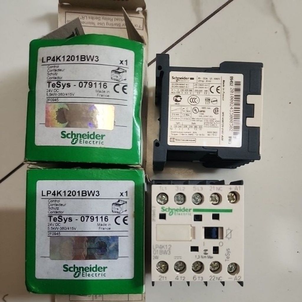schneider contactor inversore LP4 K1201BW3 24V DC