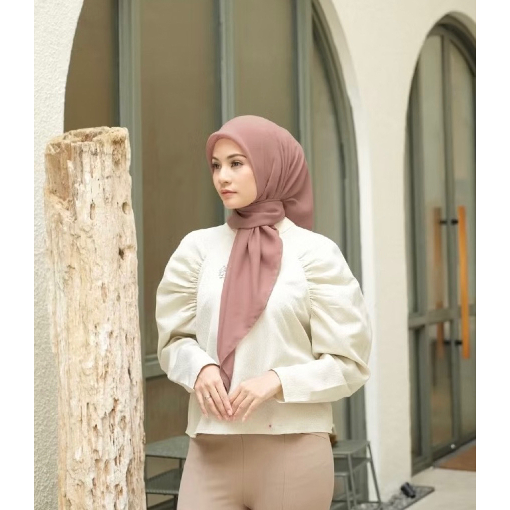 Moira scarf Ayu by Ayu Lestari (preloved)