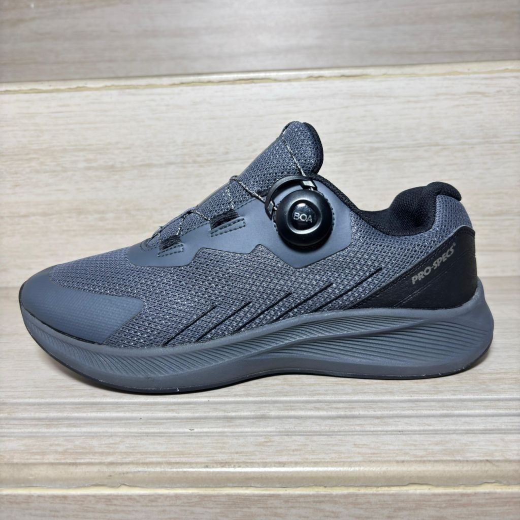 SEPATU OUTDOOR TREKKING HIKING & RUNNING PROSPECS BOA SYSTEM / TALI PUTAR SECOND ORIGINAL  [ MURAH ]