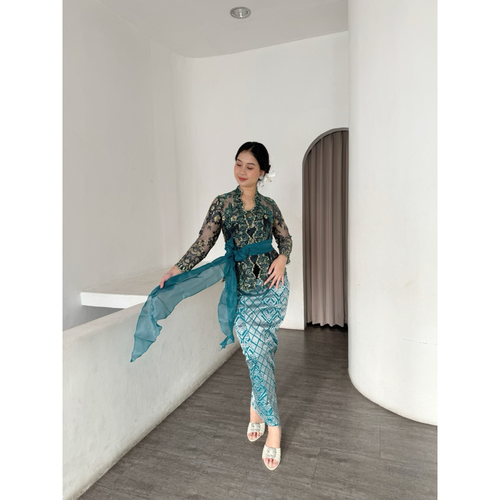 Kamen Jadi Songket uluwatu | Kamen Jadi Songket Benang Silver