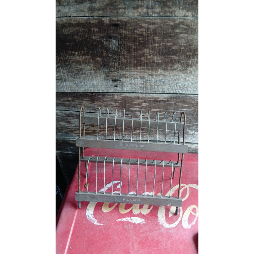 Rak kaset pita 155rb jadul antik kuno lawas vintage display