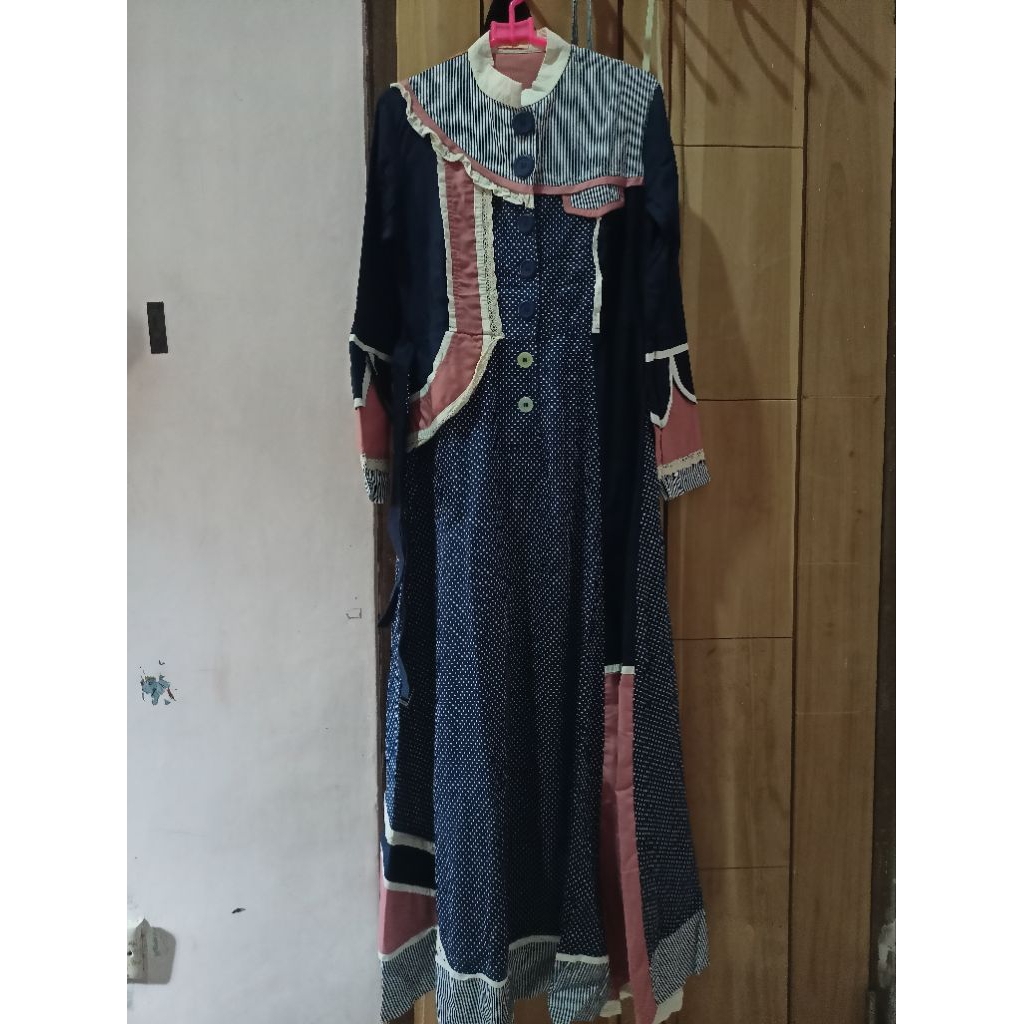 Preloved Gamis Esme Size S LIKE NEW (Baca Deskripsi)