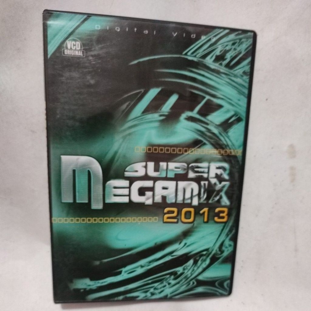 VCD CYBER DJ TEAM SUPER MEGAMIX 2013
