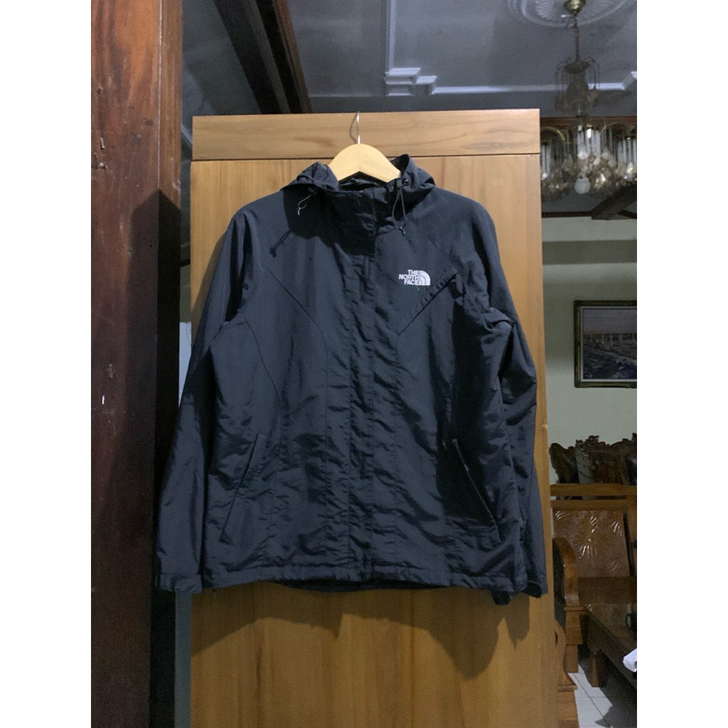the North Face mp3 saku dada 95