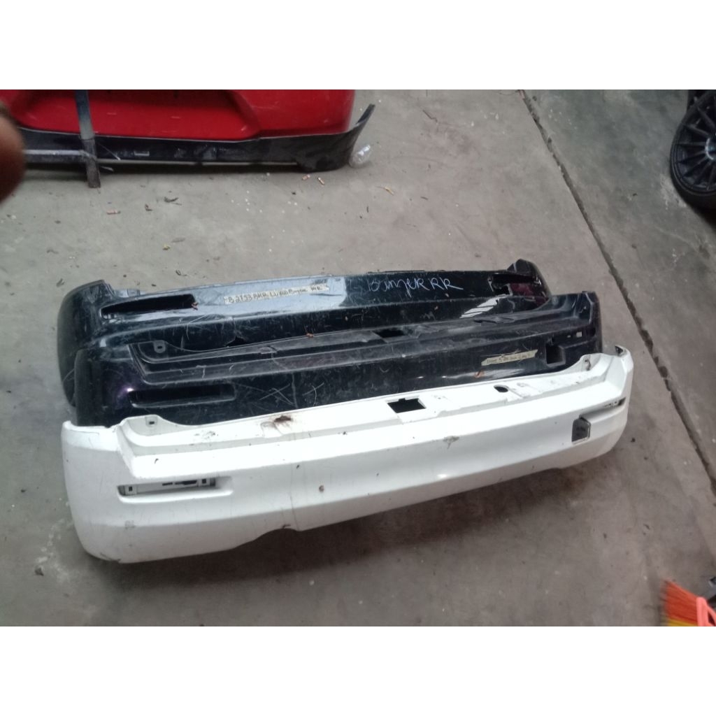bemper belakang Luxio original. bemper belakang toyota luxio 2015-2018 original