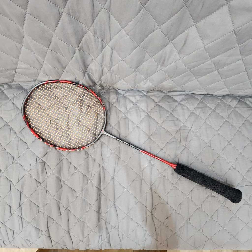 ArcSaber 11 PRO Bekas / Raket Bulu tangkis badminton Arc Saber 11Pro / ArcSaber 11 PRO YONEX ORIGINA