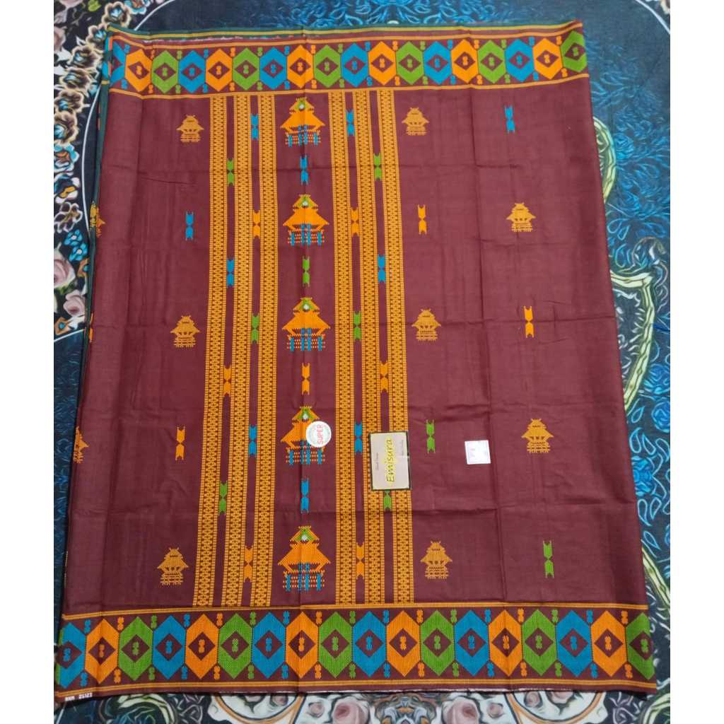 Sarung Karo Emisura
