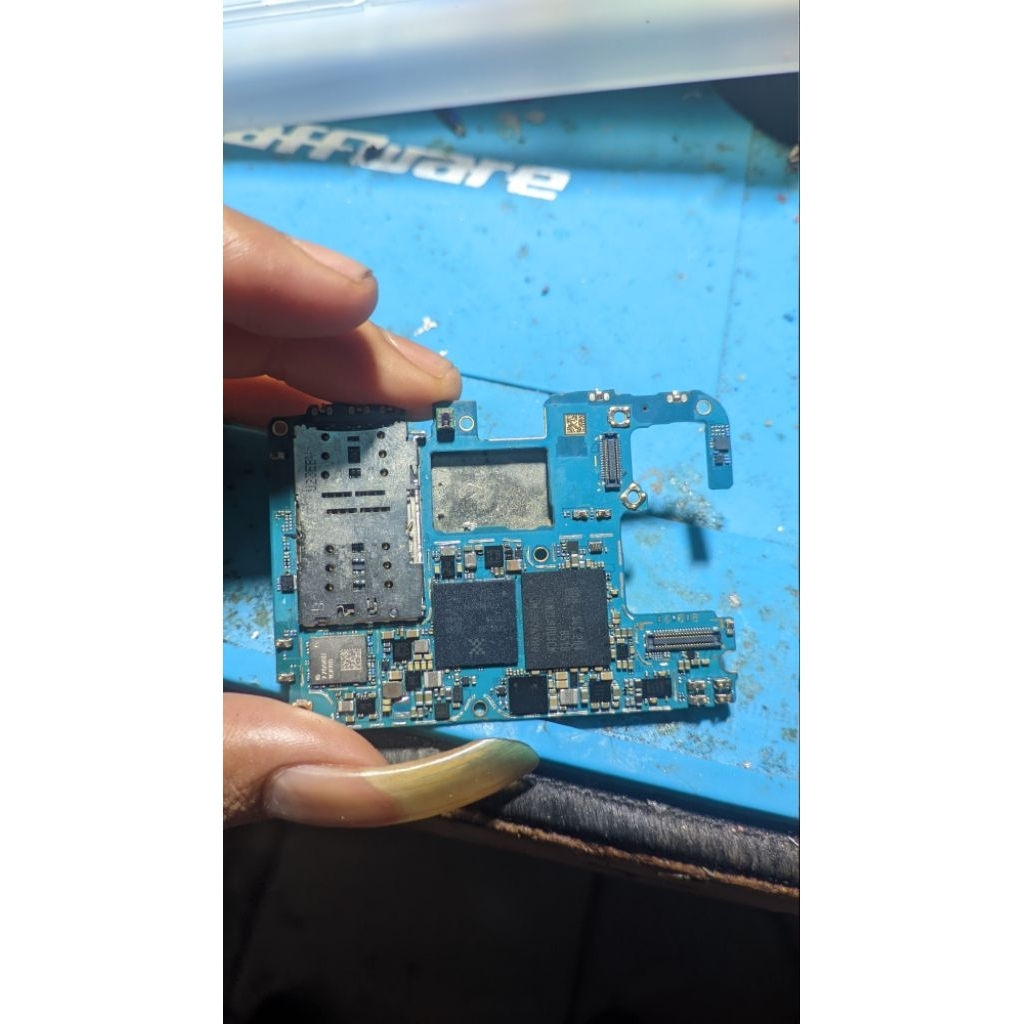 oppo a3s 2/16gb minus