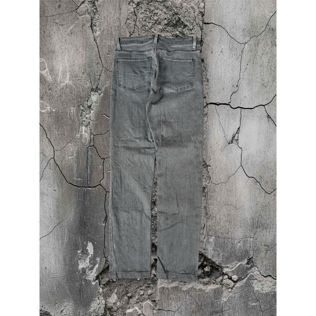 Uniqlo Grey Skinny