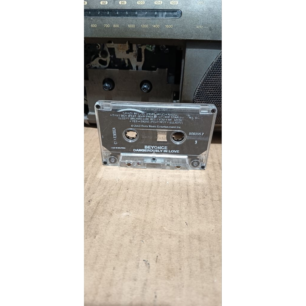 kaset pita Beyonce dangerously in love