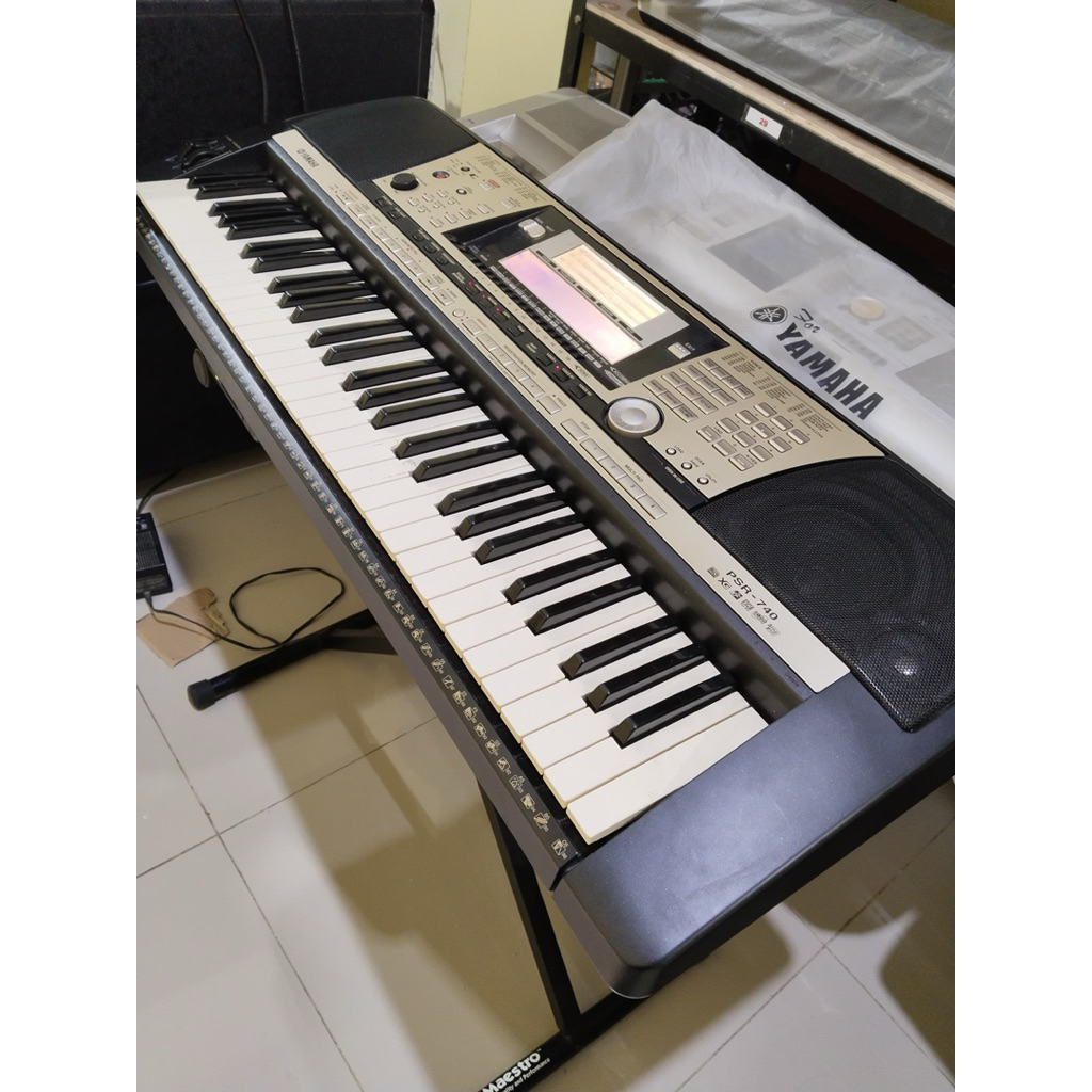 Keyboard Yamaha PSR 740