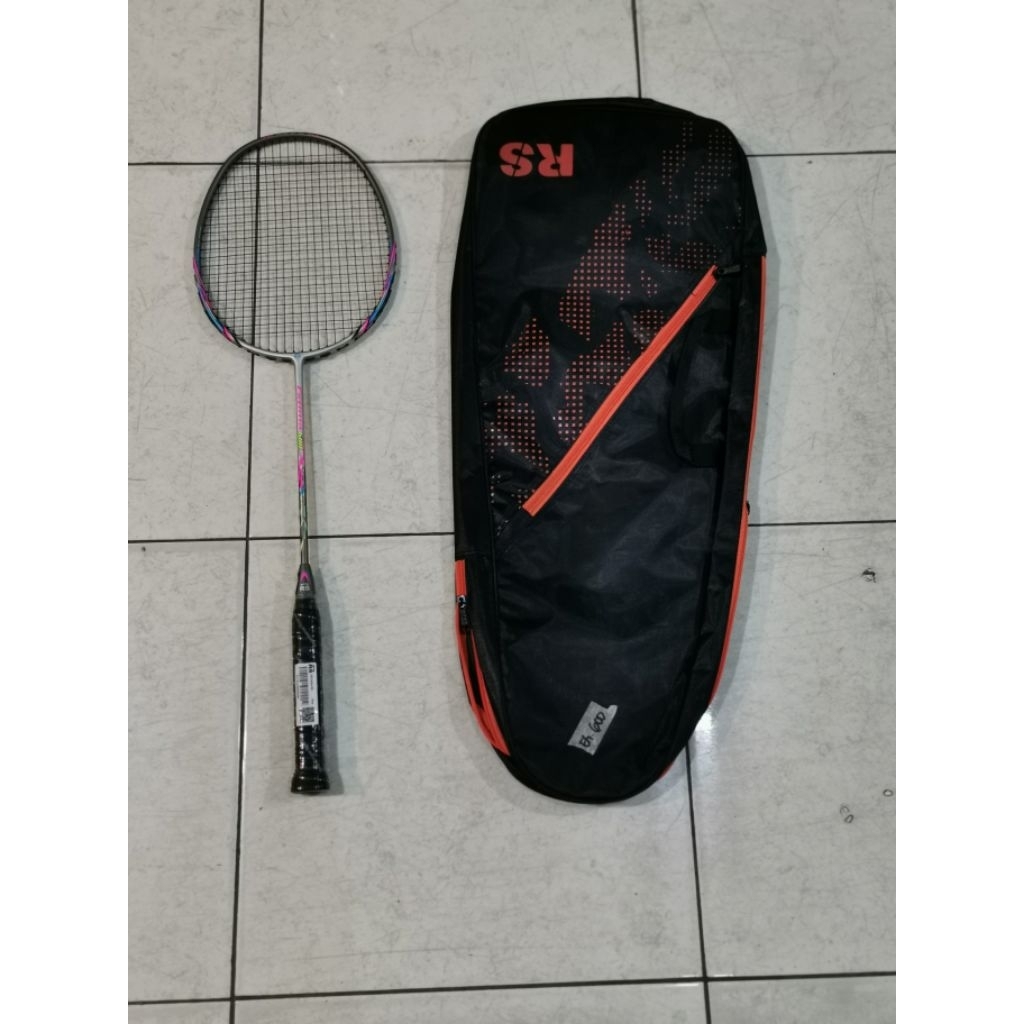 Raket bulutangkis RS Estima 600