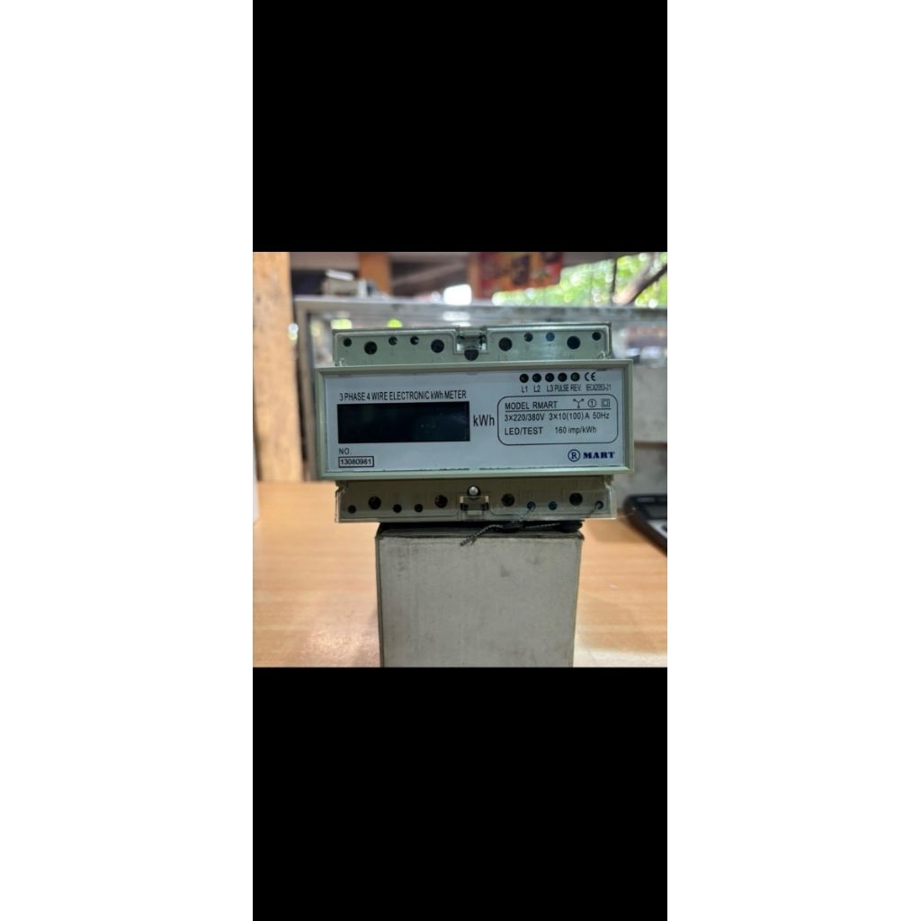 RMART KWH DIGITAL RMART 3 PHASE DIRECT 3X10(100)A METER LISTRIK 3 PHASE 4 KABEL 3X220/380V 50HZ LED/