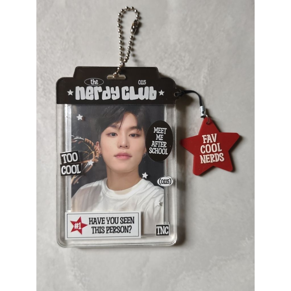 jeongwoo treasure fansign fs jakarta photocard cahol card holder the nerdy club