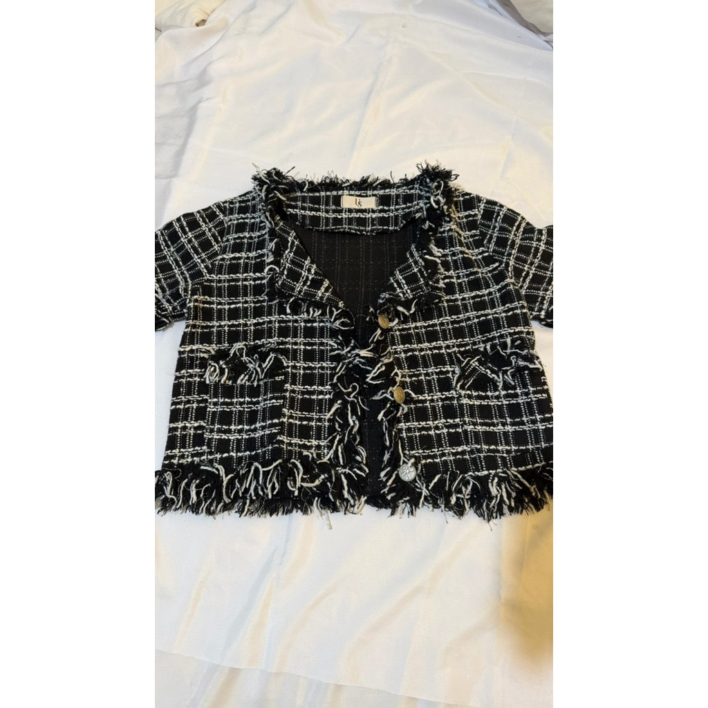 preloved outer tweed
