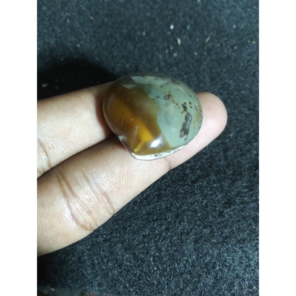 Batu temuan alam asli
