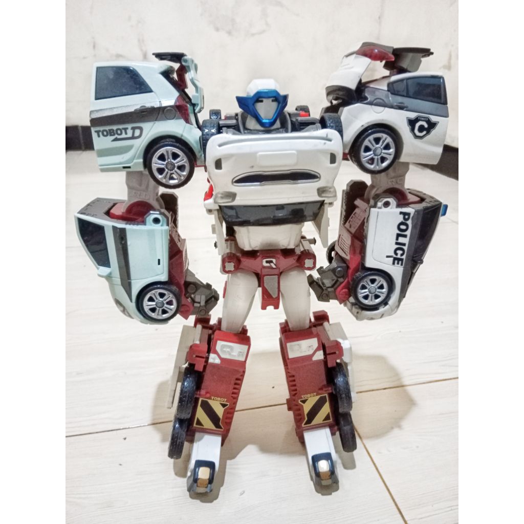 TOBOT QUATRAN BESAR YOUNG TOYS [ SECOND ]