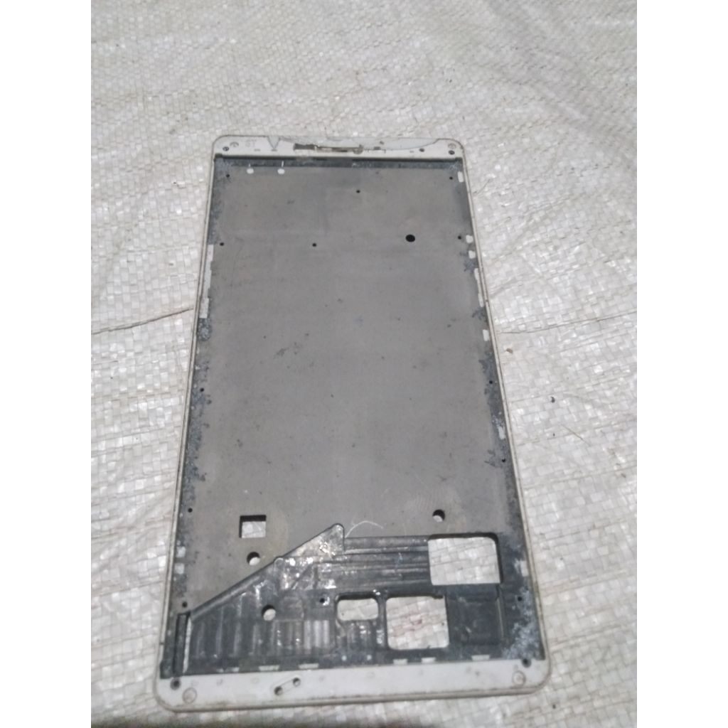 frame tulangan oppo R7S seken