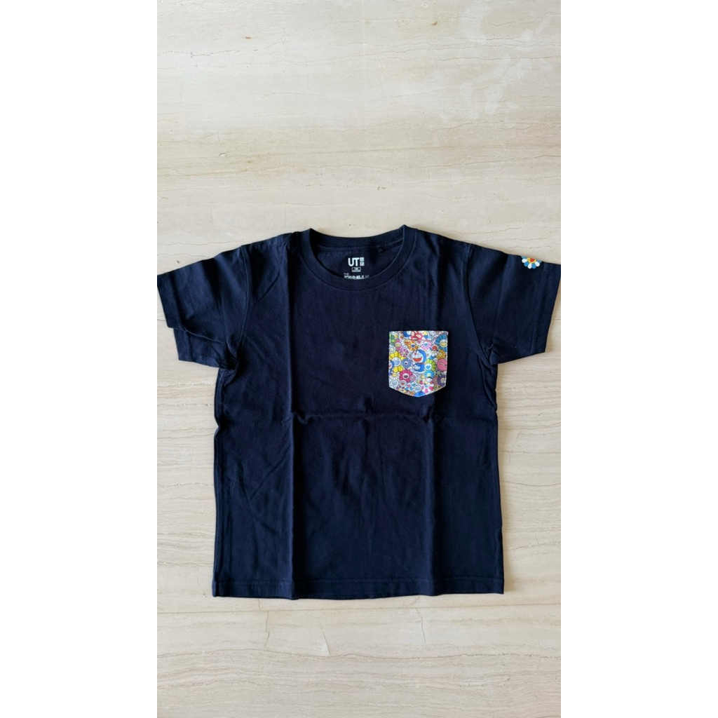 preloved unisext tshirt uniqlo kaos anak uniqlo size 130 x Takashi Murakami Takashi Murakami on Uniq
