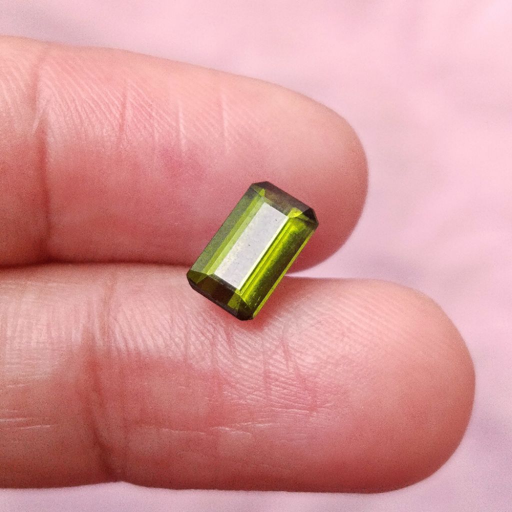 Batu permata natural green tourmaline octagon cutting / kating kotak  - Natural Tourmaline