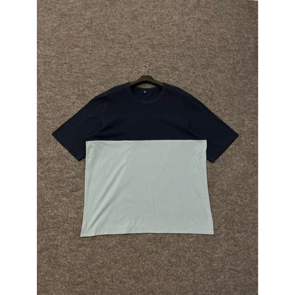 Uniqlo 2tone Oversize T-shirt