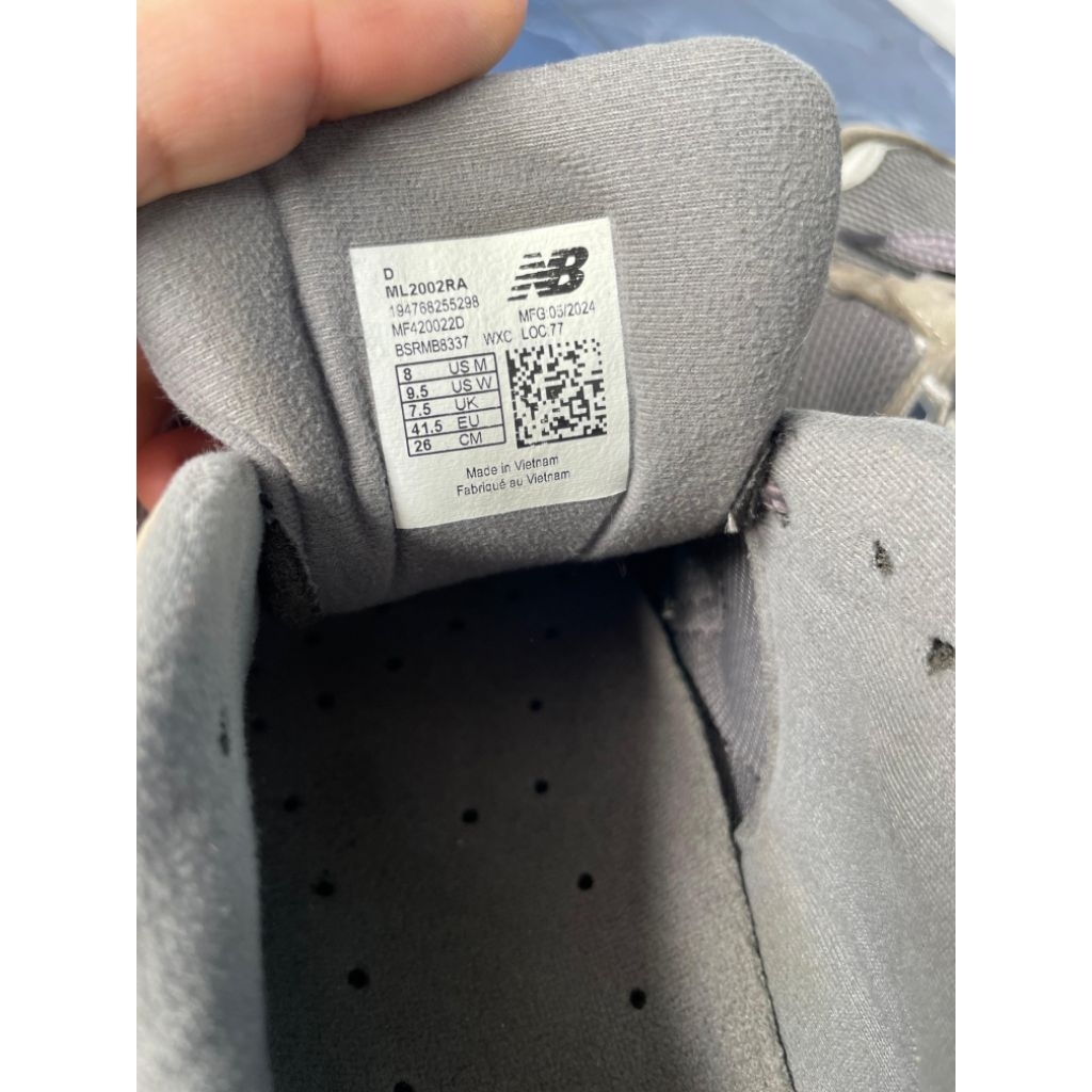 nb 2002r light grey original