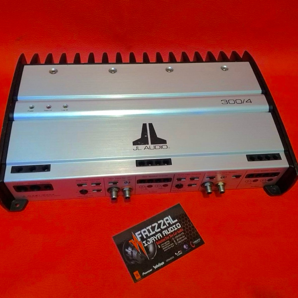JL Audio 400.4 SQ power amplifier