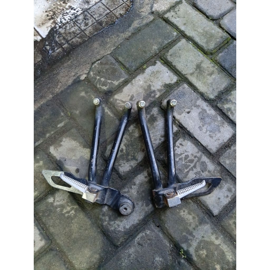 footstep foot step postep power belakang Yamaha R15 V2 V 2 original