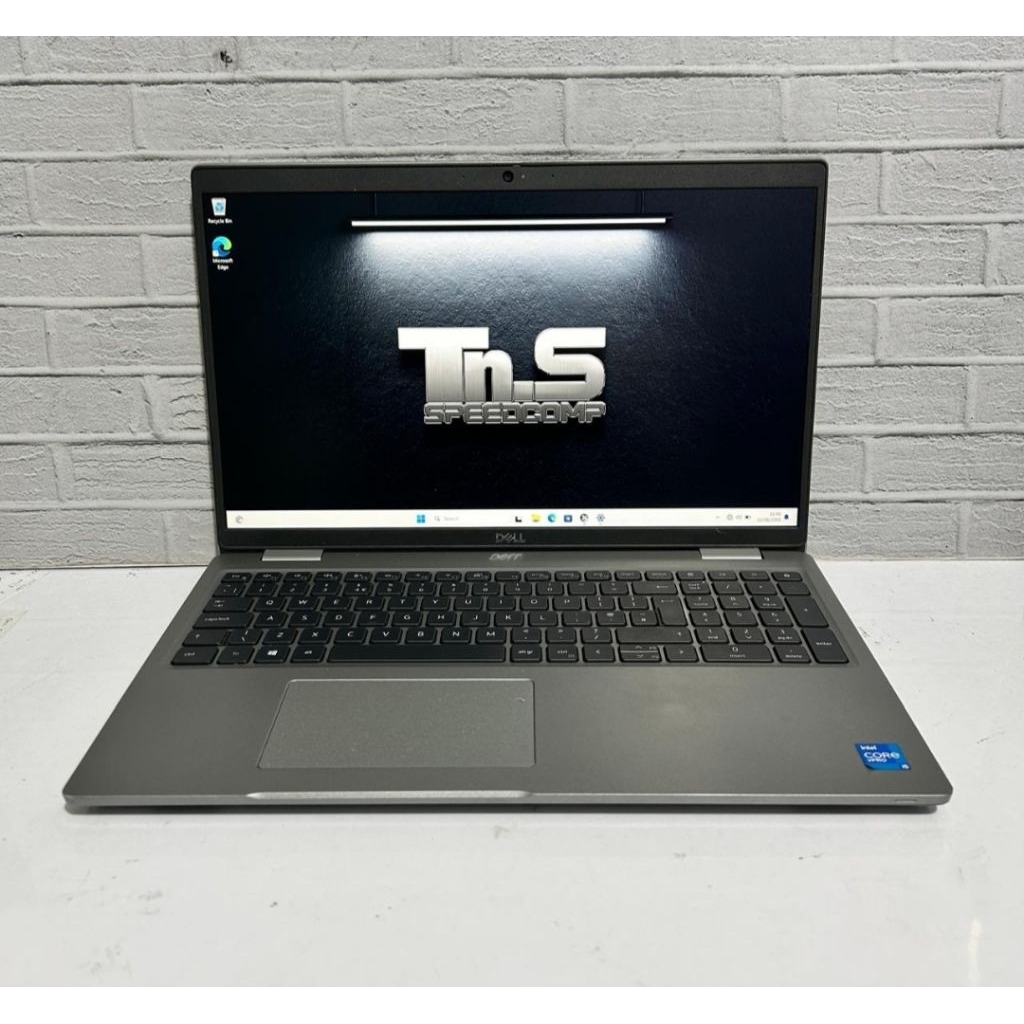 DELL LATITUDE 5520 I5-1185G7 / 32GB RAM / 1TB SSD / FHD