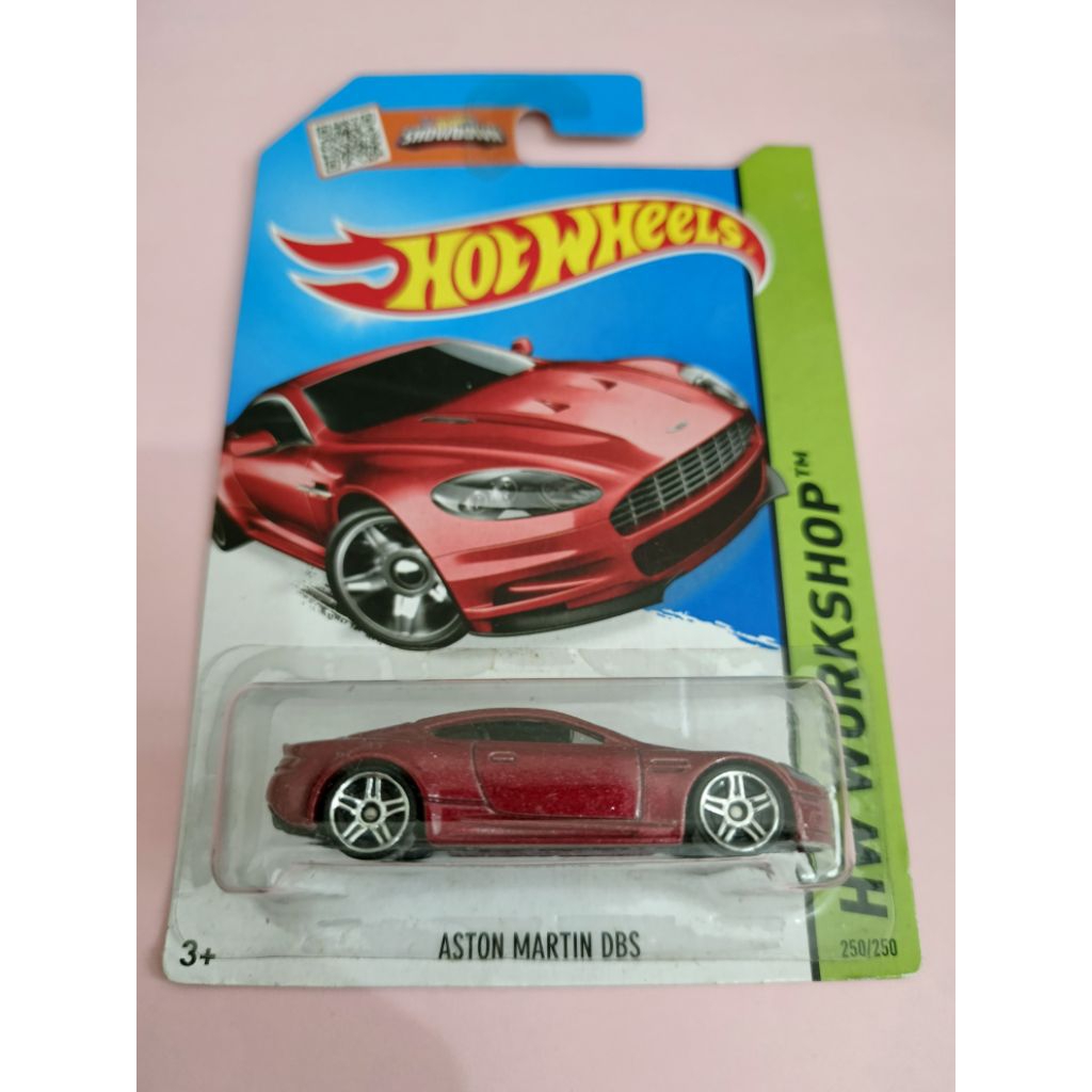 HOTWHEELS ASTON MARTIN DBS