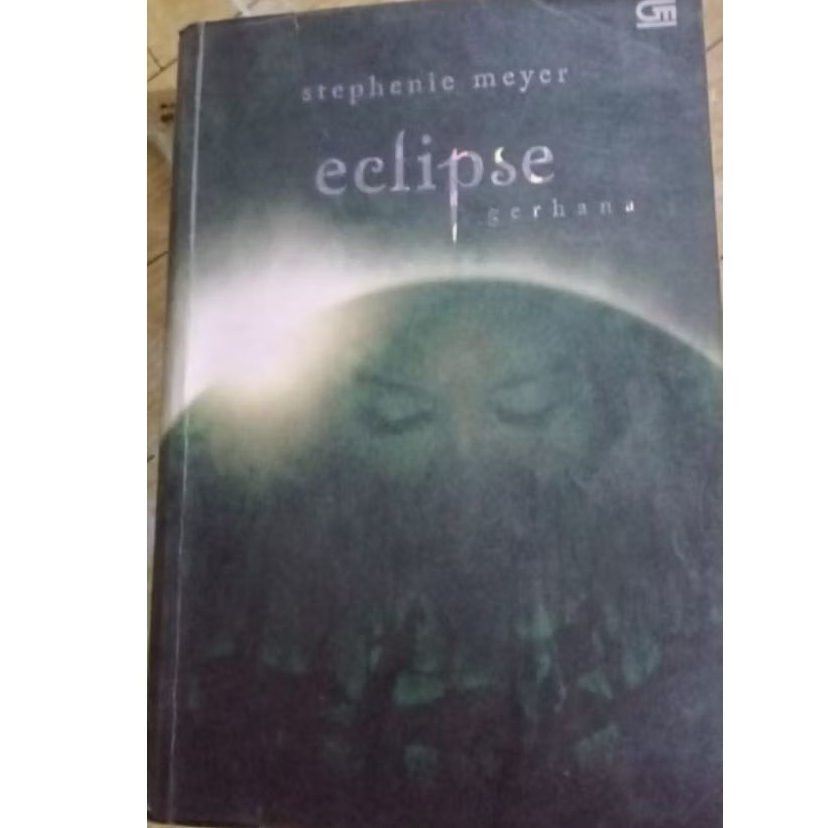 preloved buku Best seller karya stephanie meyer, Eclipse