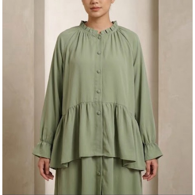 PRELOVED Array Green Basic Long Sleeve Ruffle Buttons Top Blouse Fashion Wanita