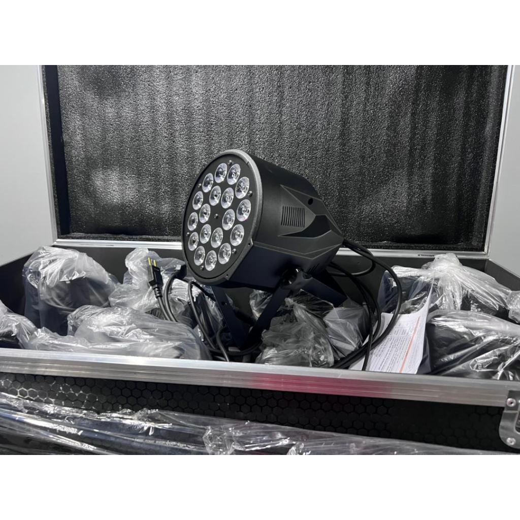 1 hardcase isi 8 Lampu Parled Heavy Duty 18x10 watt / 18 x 10 watt