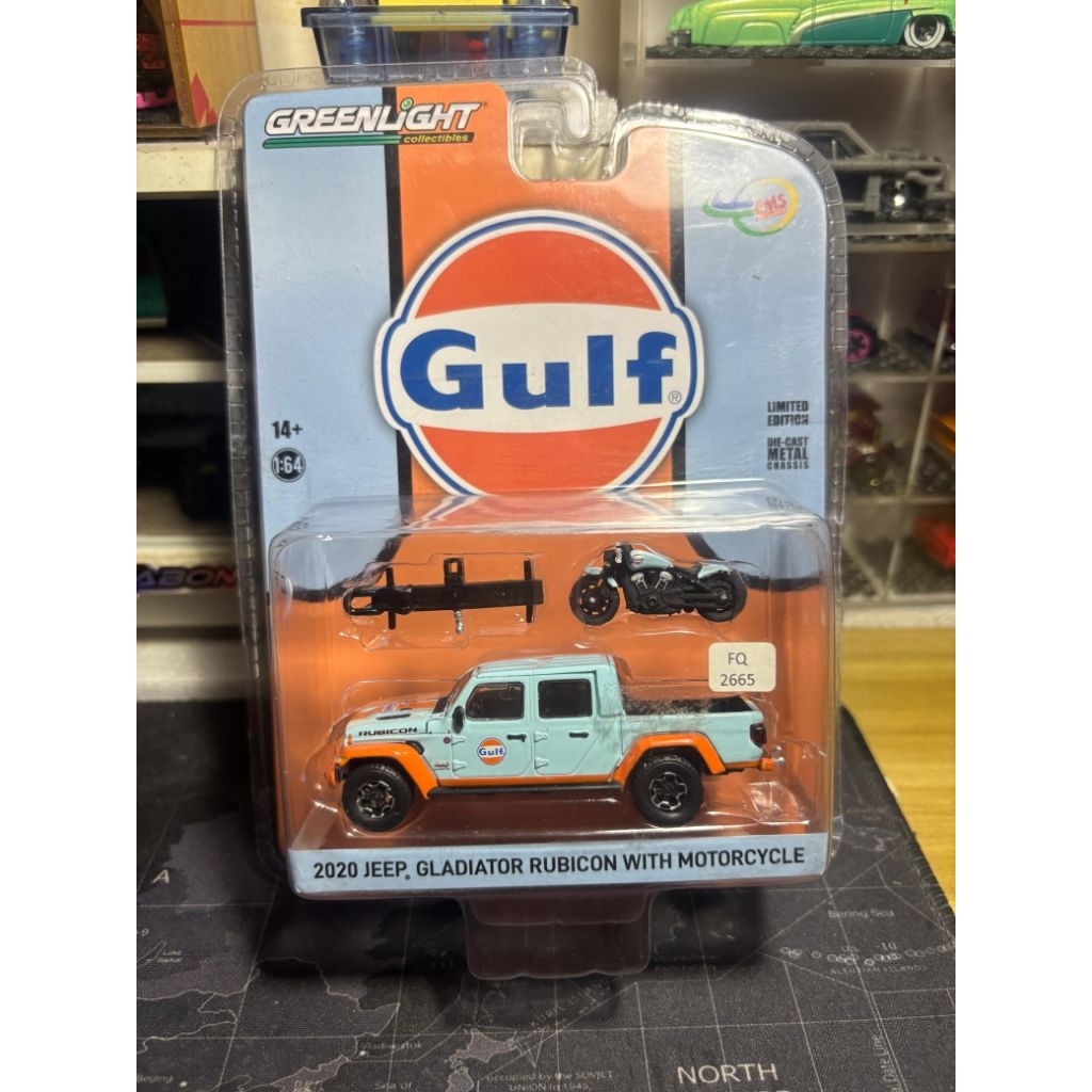 GreenLight GULF 2020 Jeep Gladiator Rubicon with Motorcycle