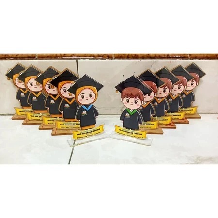 Plakat Wisuda Vandel Wisuda Plakat Akrilik Vandel Akrilik Mini / Piala Acrylic custom