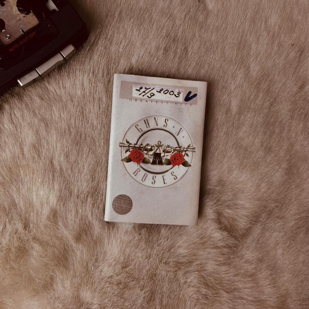 Kaset Pita GUNS N' ROSES Greatest Hits Original Hard Rock Legend TESTED & OKE