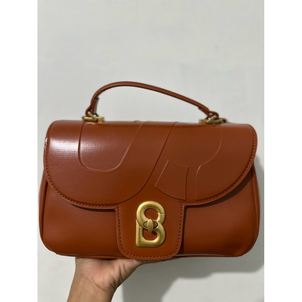 tas alma medium buttonscarves